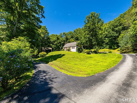 3rd image of 265 Lead Mine Brook Road