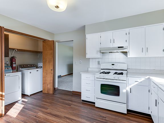 5th image of 1131 Johnston Dr