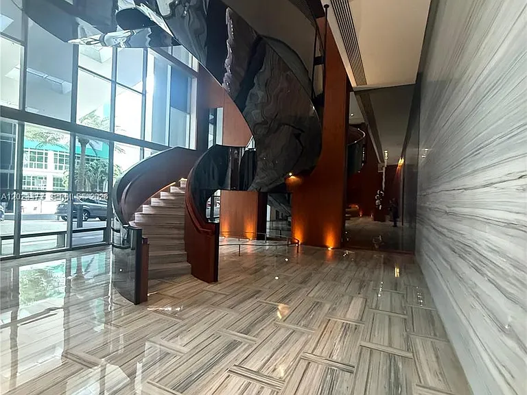 1300 Brickell Bay Dr #707 — Photo 18