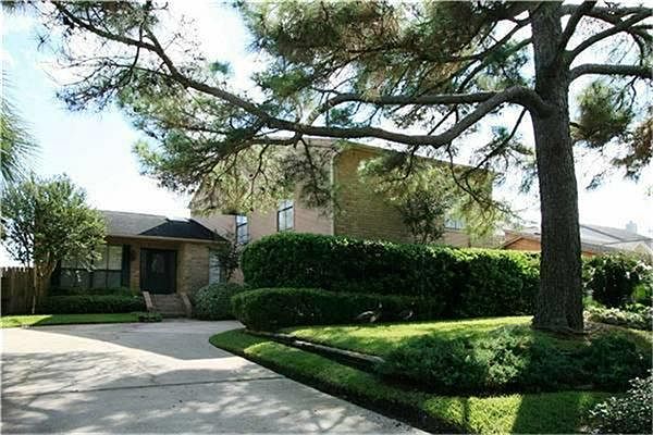1st image of 926 Plantation Dr