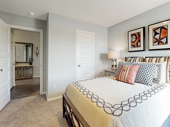 5th image of 144 Plumed Thistle Dr #5