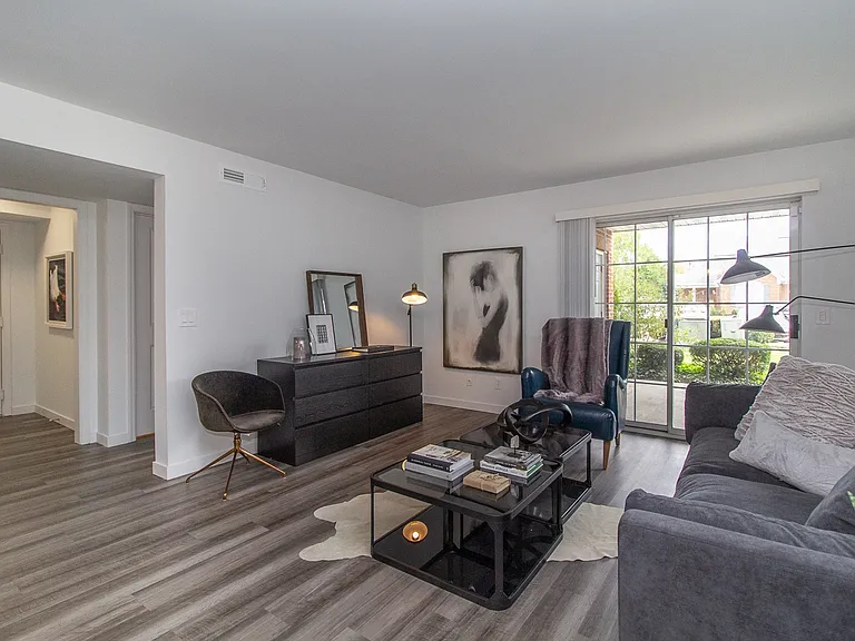 Ivy Hills Living Spaces — Photo 24