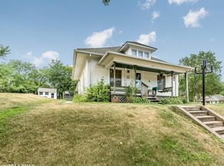 407 N 4th St, Guthrie Center, IA 50115