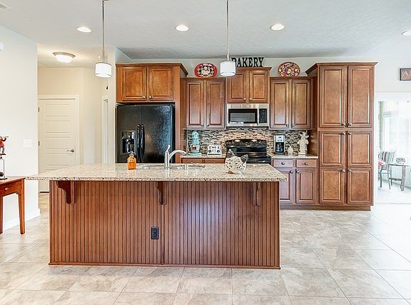 4th image of 4482 Springhill Dr APT D
