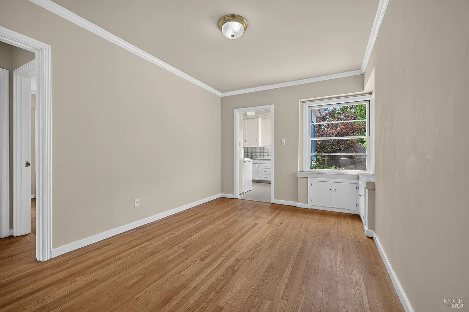 620 Dexter Street - Photo 6