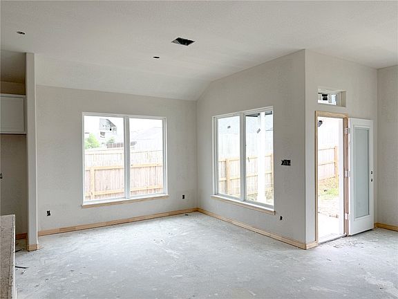 5th image of 1927 Pinemont View Dr
