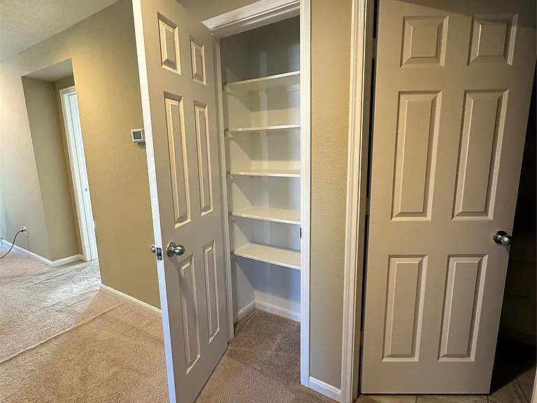 2606 Riverhollow Ln — Photo 26
