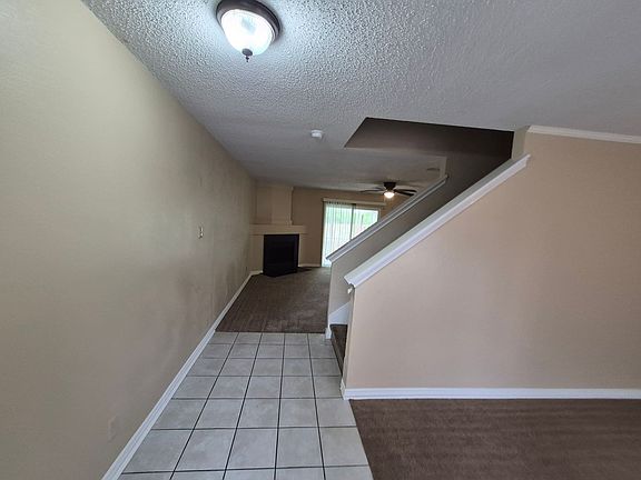 3rd image of 8007 Chestnut Bluff Dr