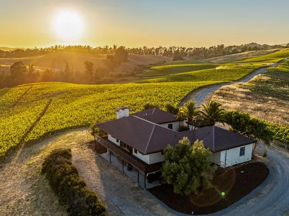 6513 Lakeville Highway, Petaluma, CA 94954