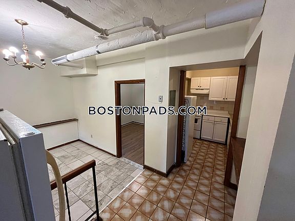 5th image of 4 Price Rd APT 16