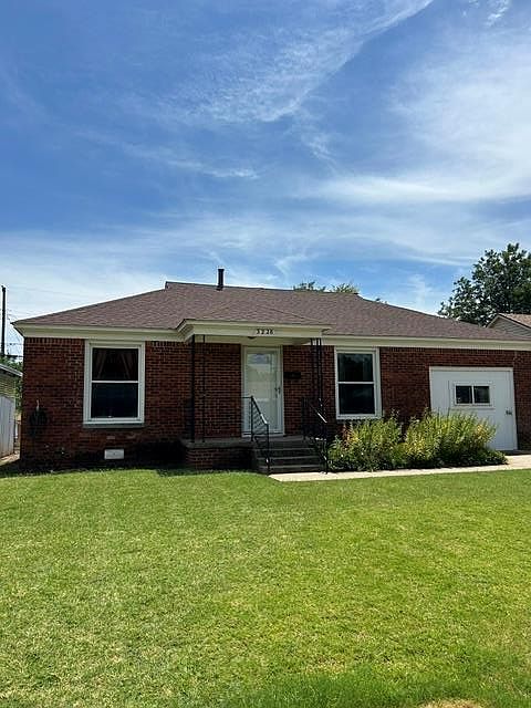 1st image of 3228 NW 41st St