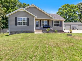 390 Howard Rd, White Bluff, TN 37187