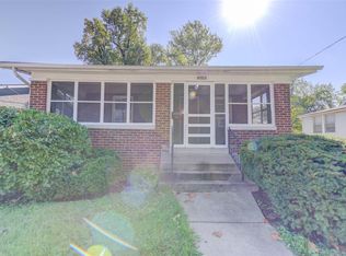 3640 Saint Marys Ln, Saint Louis, MO 63121