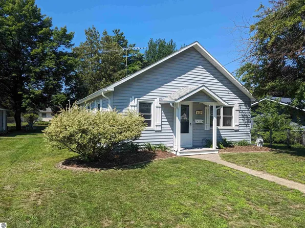 409 Alice St, East Tawas, MI 48730