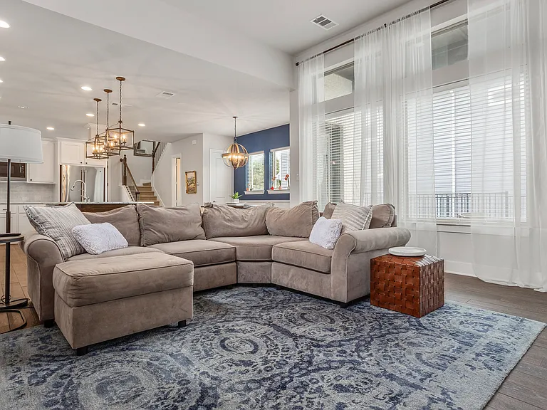1825 Oak Trail Dr — Photo 16