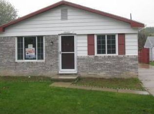 25897 Maywood St, Woodhaven, MI 48183