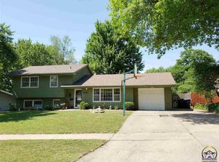 3718 SW 31st St, Topeka, KS 66614