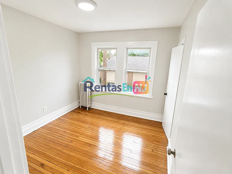 148-150 Norwood St #2A — Photo 4