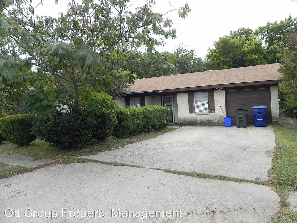 1st image of 206 Carothers St