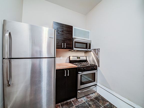 3rd image of 35 Mount Oliver St #1