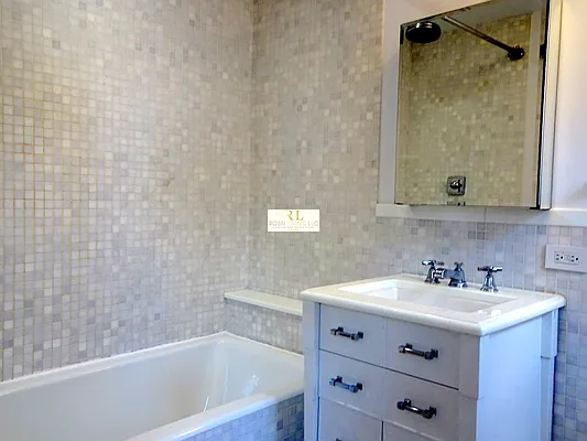 Rented by Rossi Living | media 7