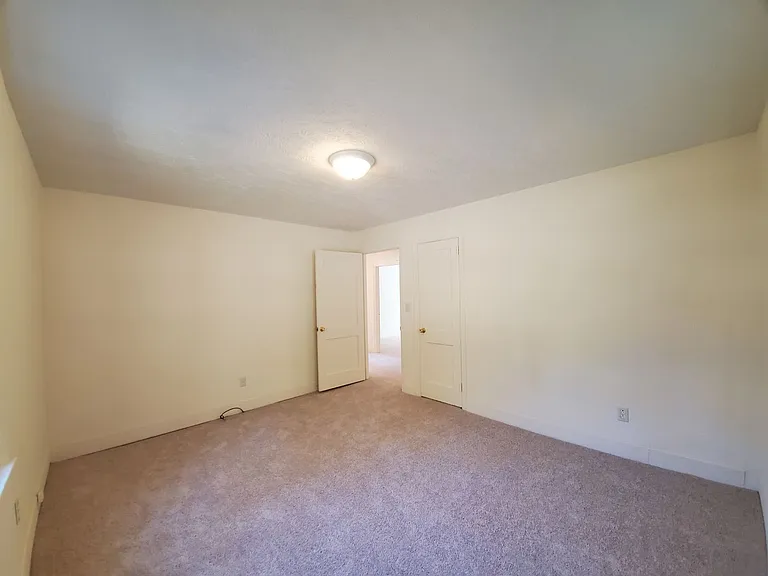905 N Fulton St — Photo 8