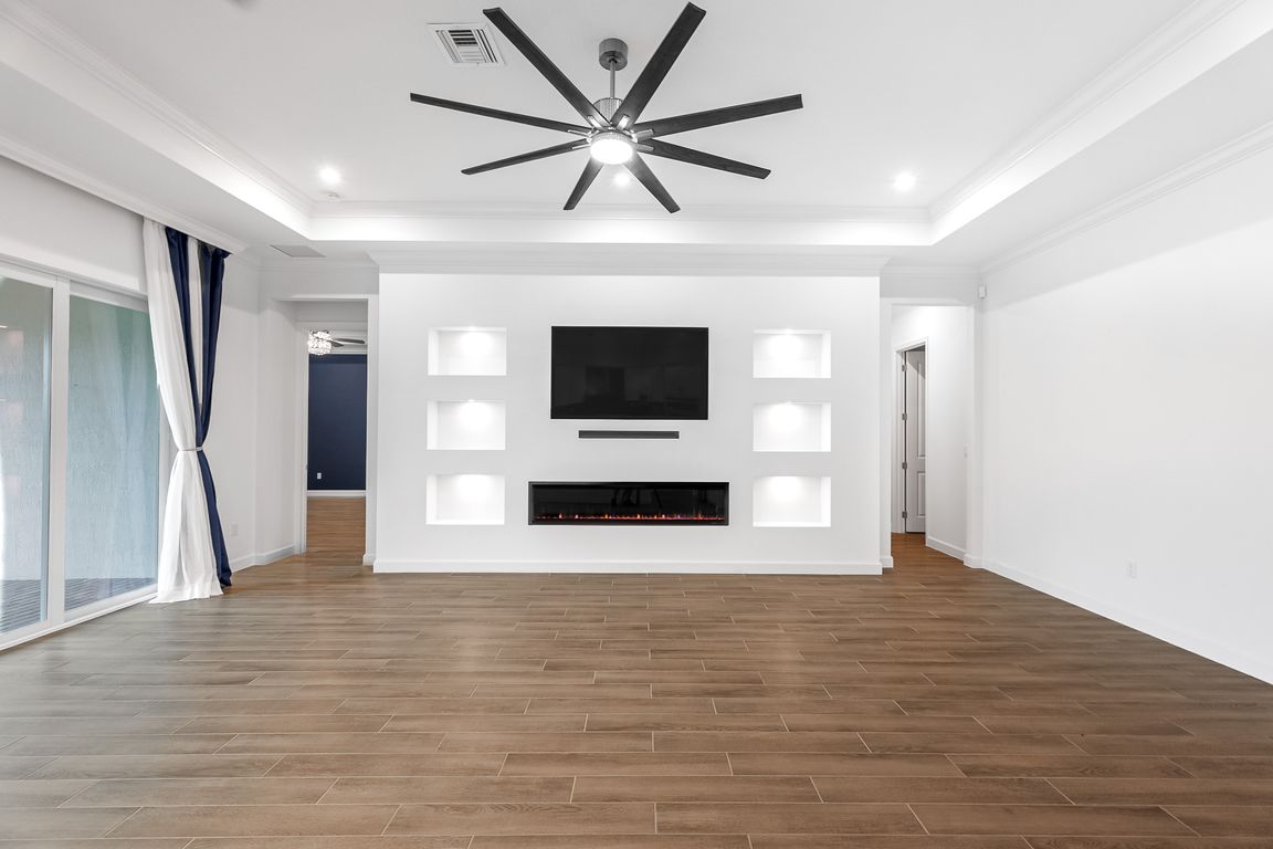 next background image