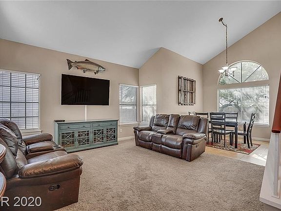 3rd image of 1201 Heather Oaks Way