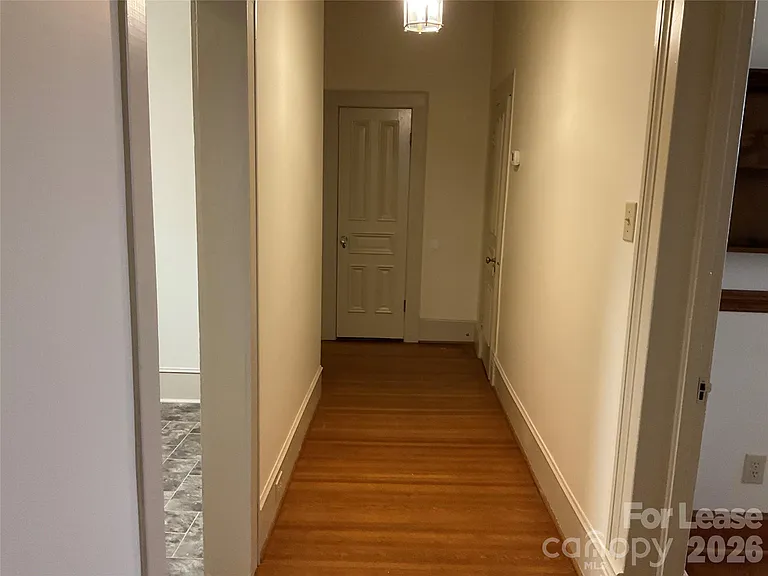 409 N Main St #6 — Photo 12