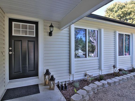 4th image of 2400 Cimarron Dr