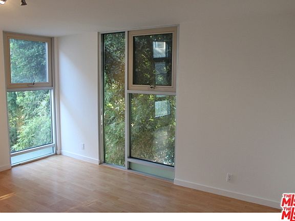 3rd image of 823 N Martel Ave APT 5