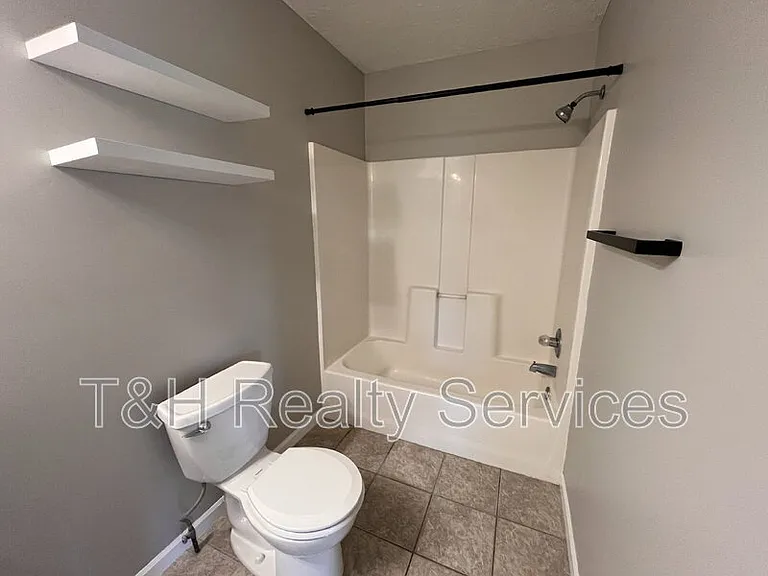 6803 Smithfield Blvd — Photo 24