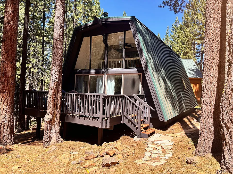 13125 Falcon Point Pl