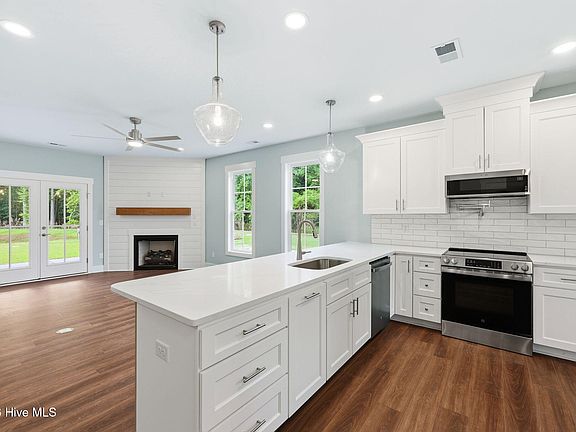 4th image of 26 Paddington Way