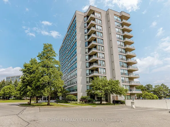 12 Laurelcrest St #804, Brampton, ON L6S 5Y4