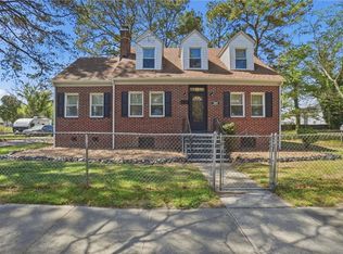 124 Armstrong St, Portsmouth, VA 23704