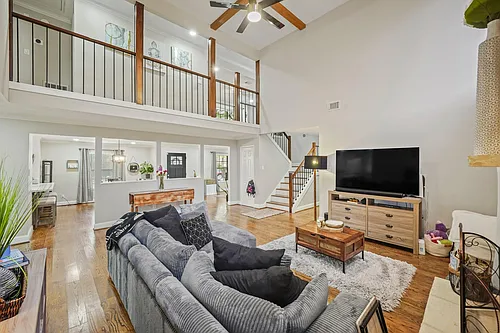 15831 Ridge Park Dr Photo 1