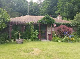 2248 Indian Fields Rd, Feura Bush, NY 12067