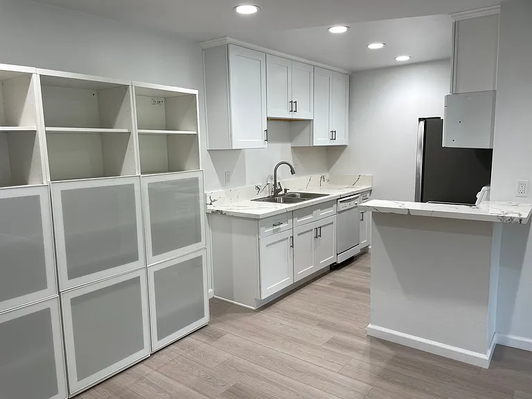 576 N Bellflower Blvd #130 — Photo 9