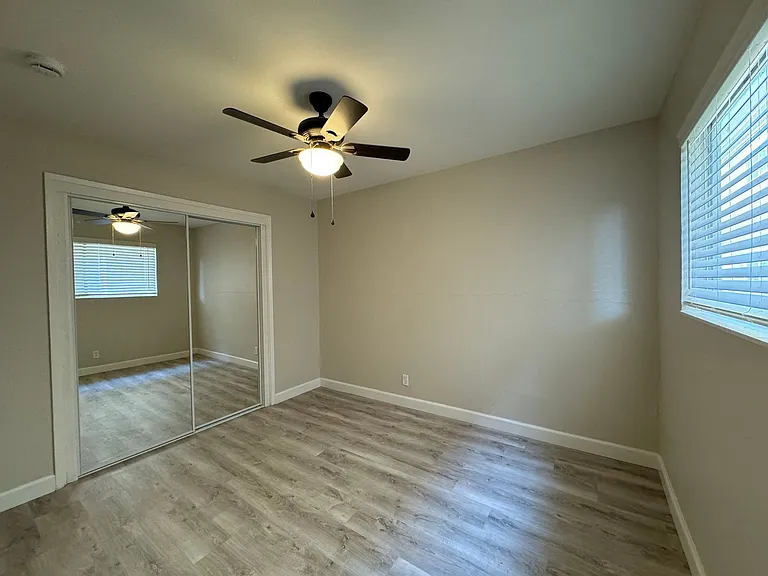 2309 I Street — Photo 10
