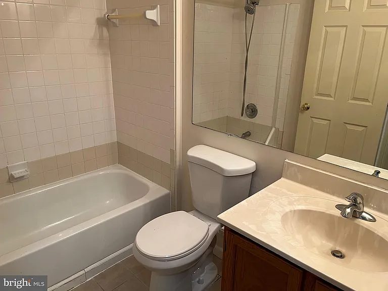 33 Hiddencreek Ct — Photo 21