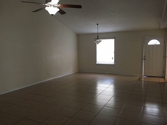4th image of 3581 Ariel Ct APT A