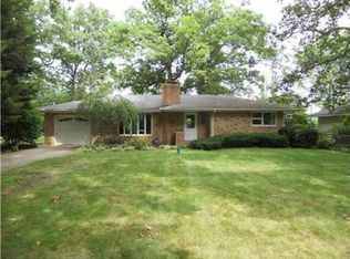 52564 Jackie Ln, South Bend, IN 46637