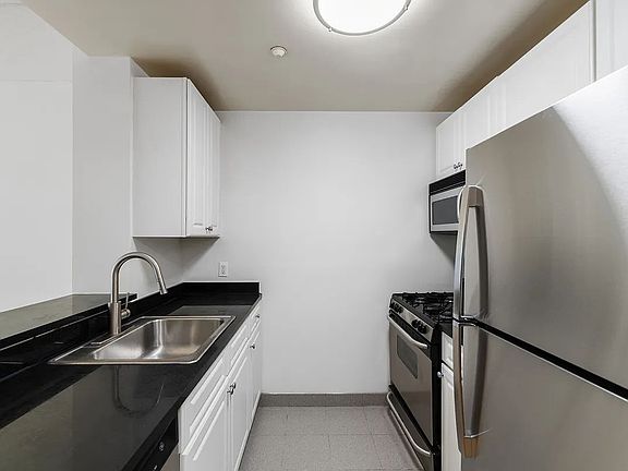 4th image of 1955 1st Ave APT 204