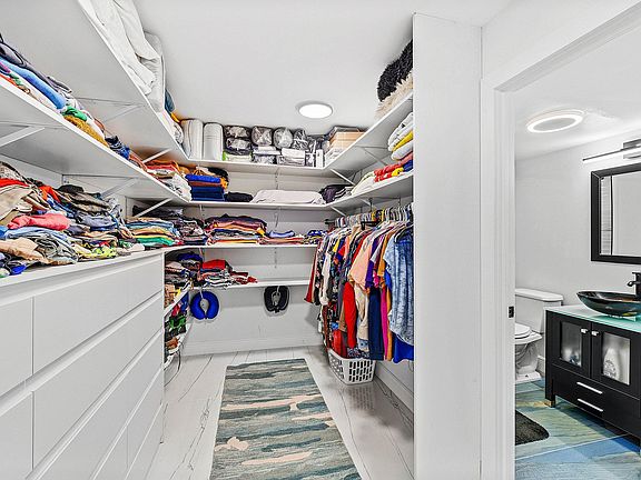 5th image of 18 Royal Palm Way Way #109