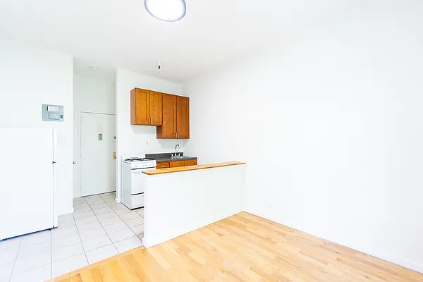Rented by Compass | media 2