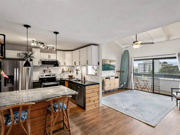 2180 W Vineyard St APT 302, Wailuku, HI 96793