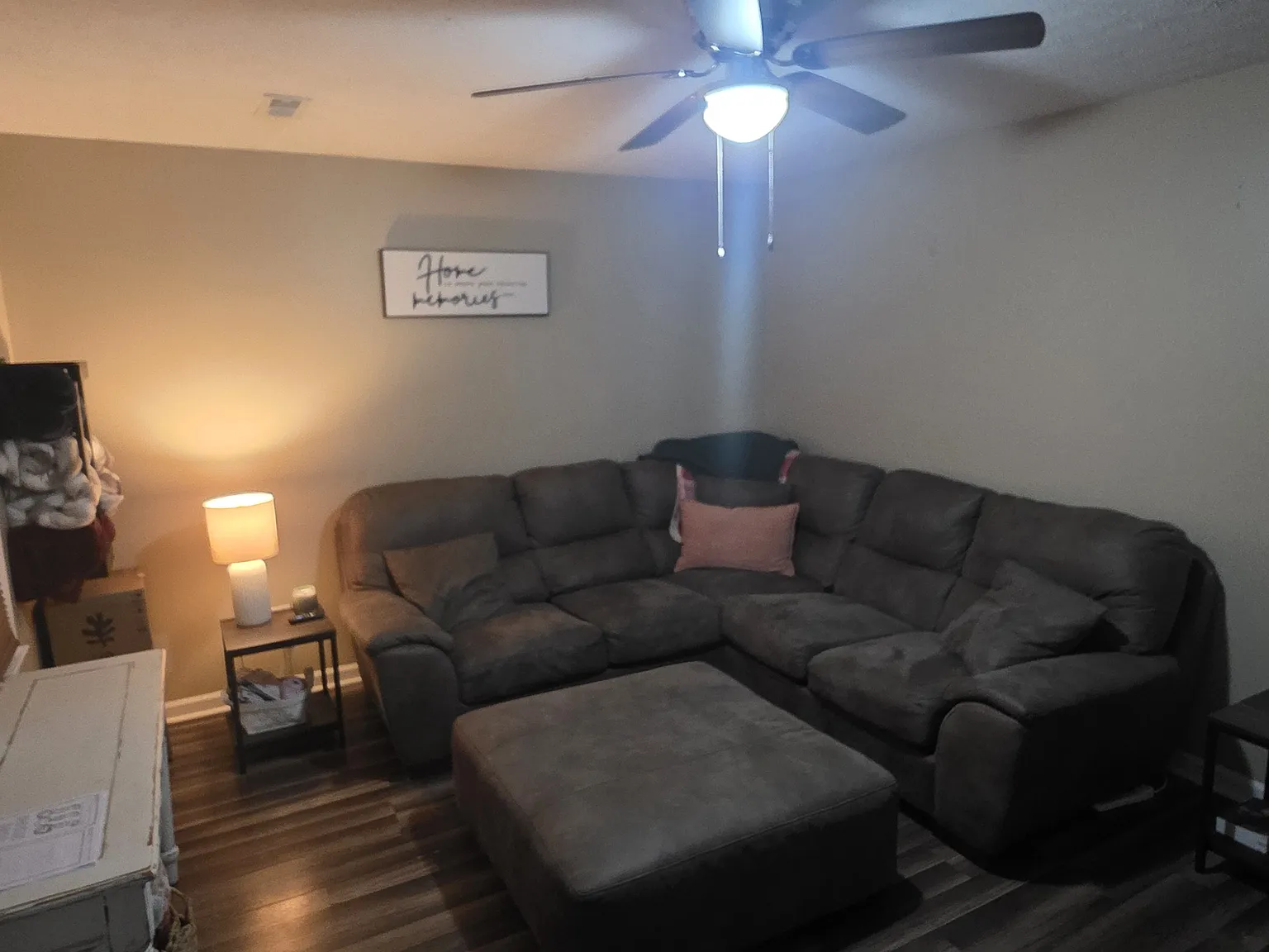 3 bed, 1050 sqft, $1,100 — Photo 2