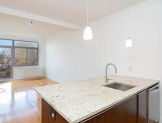 1st image of 806 Bergen St #4D