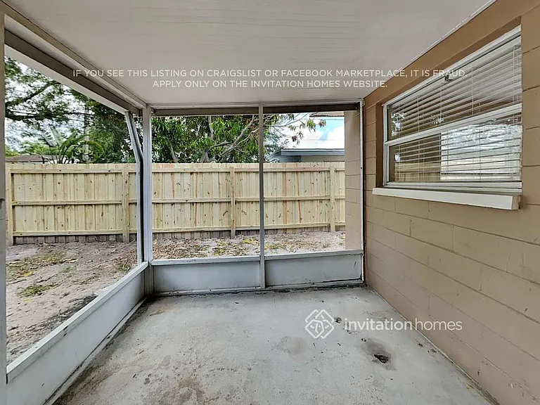 15149 Harding Ave — Photo 17